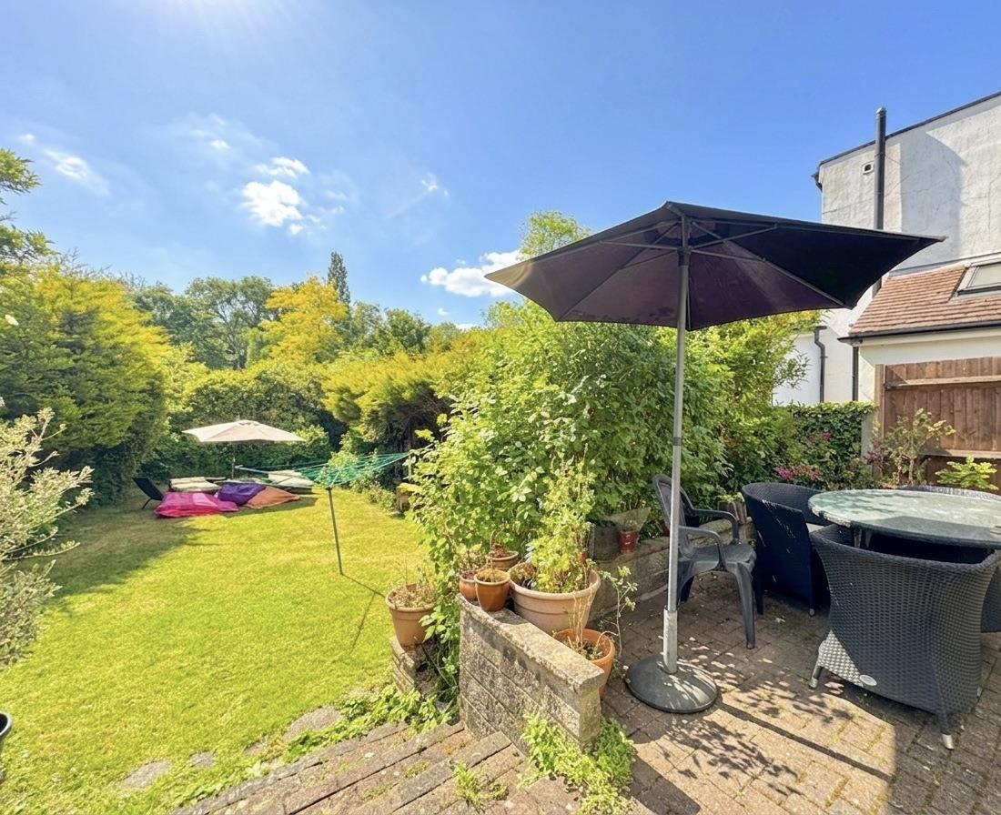 Houndsden Road, Winchmore Hill